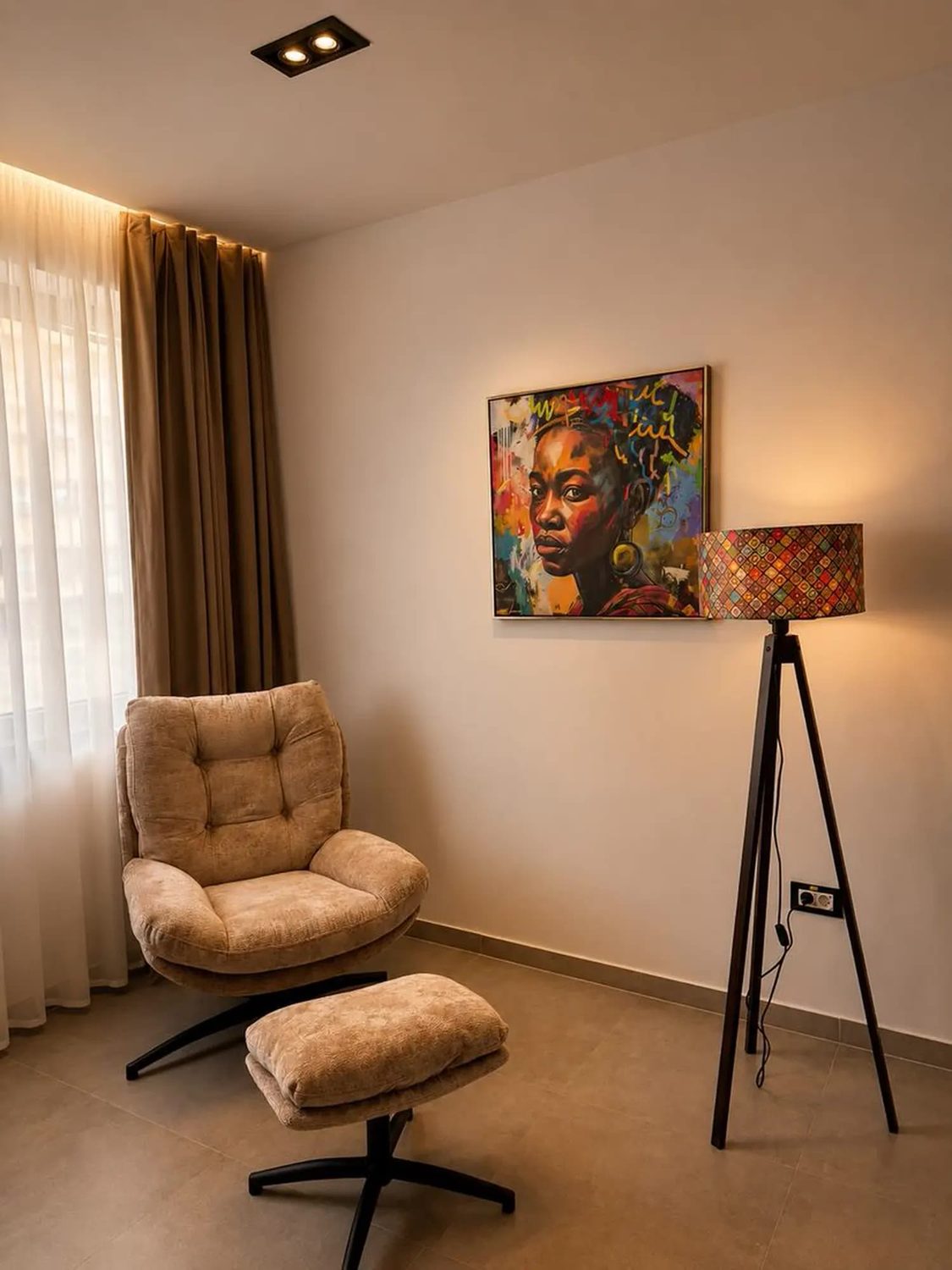 Central Suite 703 — imaginea 3